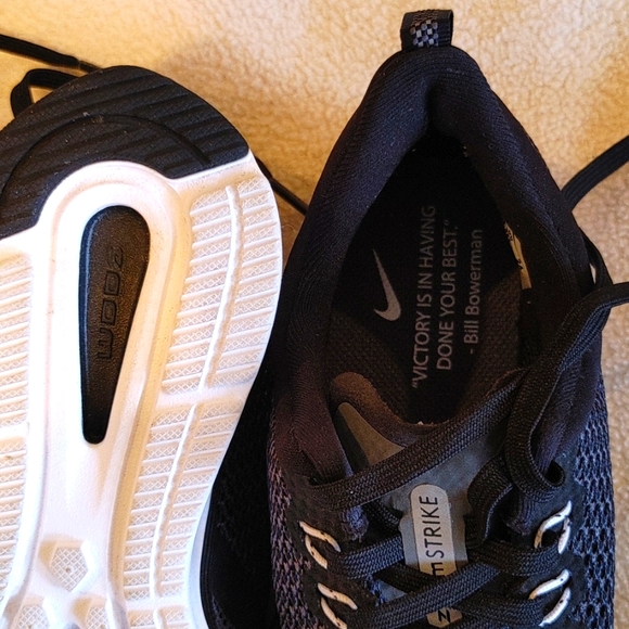 Nike Zoom shoes size 7 - Picture 2 of 5